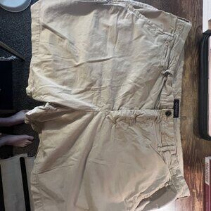 American Eagle - Khaki Shorts - Next Level Flex - Size 44